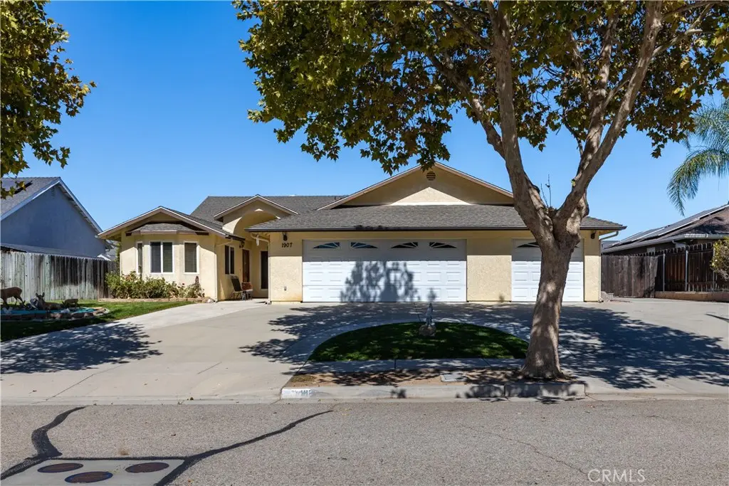 1907 Bella Vista Court, Paso Robles, CA — listing photo 1