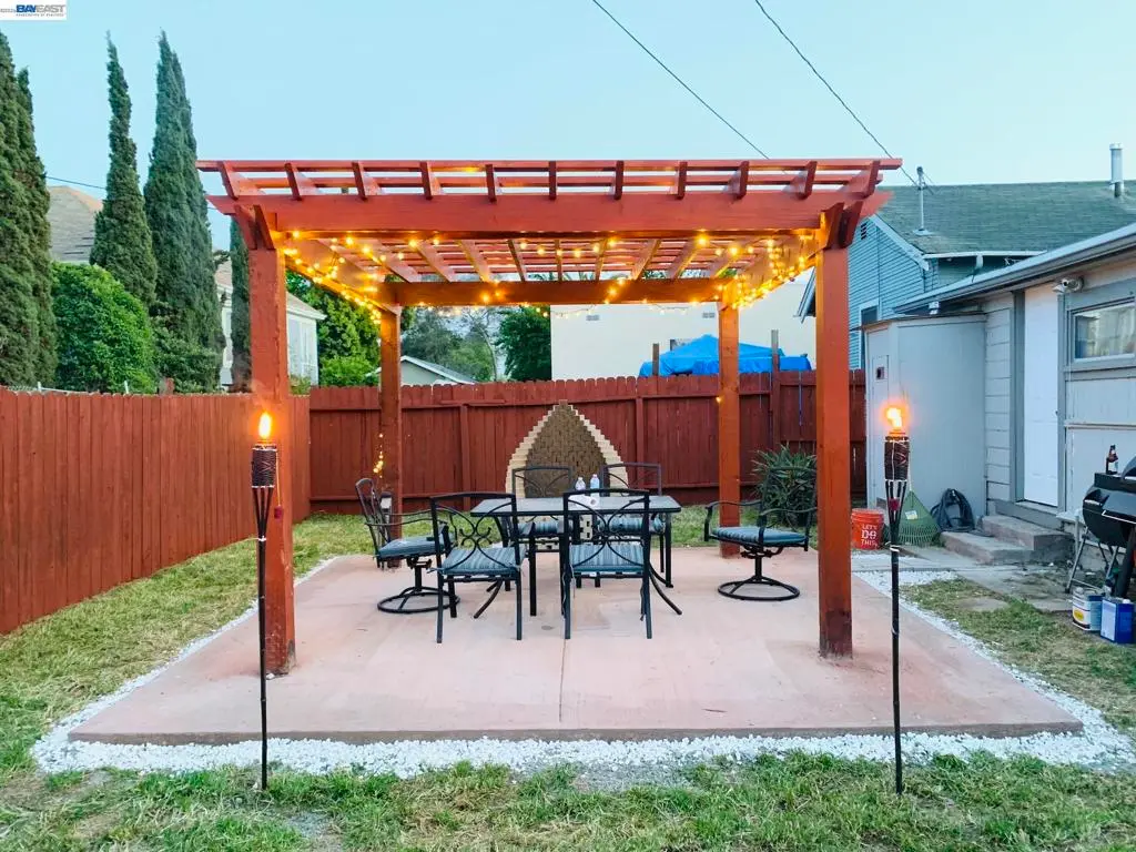 Residential Lease for rent at 1914 Marin, Vallejo, Solano County, CA featuring 3 beds and 1 bath