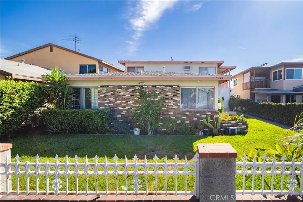 7244 Tujunga Avenue, North Hollywood, CA — listing photo 1