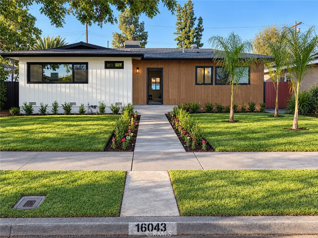 16043 Tuba Street, North Hills, CA — listing photo 1