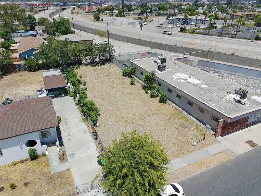 1371 N La Cadena, Colton, CA — listing photo 1