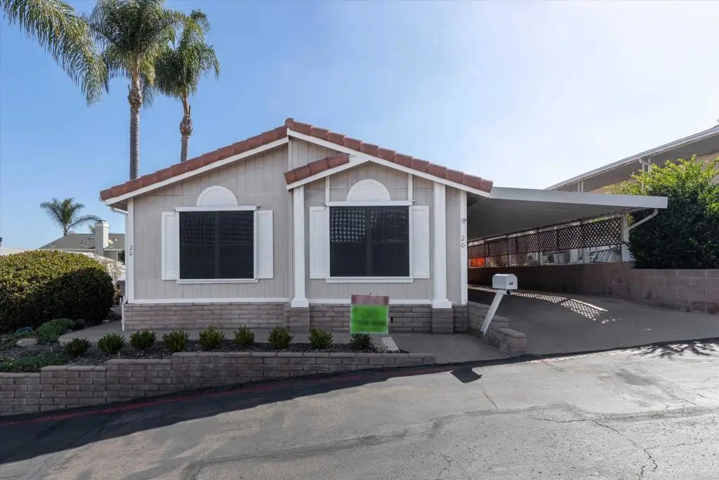 1333 Olive Ave #20, Vista, CA — listing photo 1