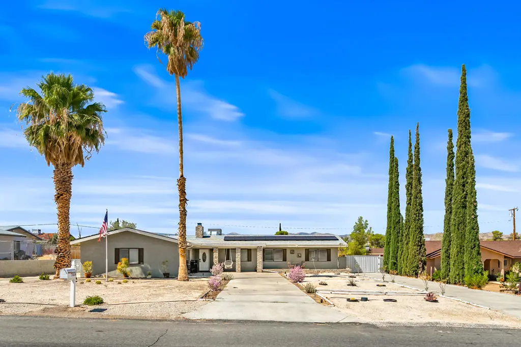 7434 Balsa Avenue, Yucca Valley, CA — listing photo 1