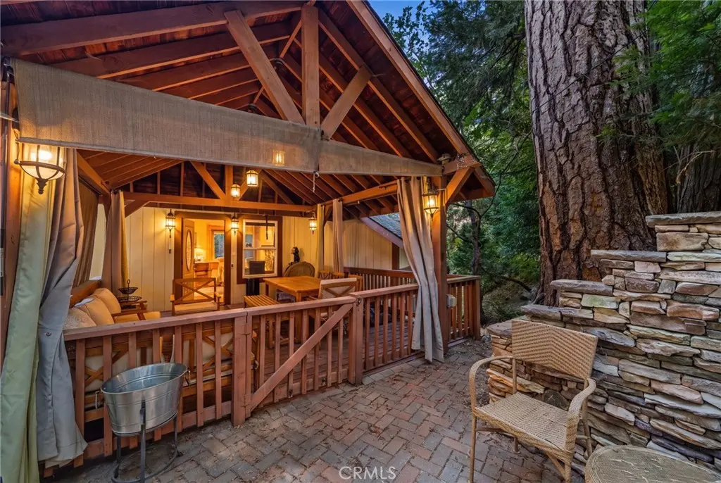 24599 Geneva, Crestline, CA — listing photo 1