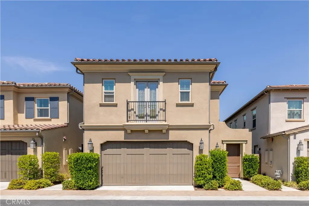 Condominium for rent at 222 Gaspar, Irvine, CA featuring 4 beds and 4 baths