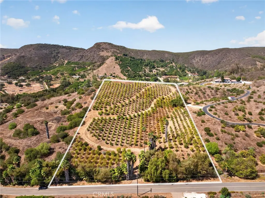 16 Terreno, Temecula, CA — listing photo 1