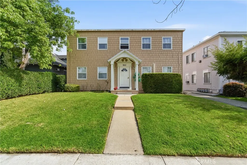902 S Marengo 3, Pasadena, CA — listing photo 1