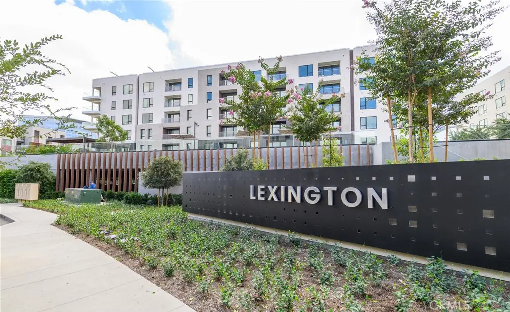 Condominium for rent at 4210 Rivington, Irvine, CA featuring 2 beds and 3 baths