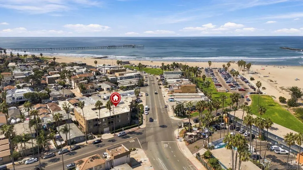 5155 W Point Loma Blvd 4, San Diego, CA — listing photo 1