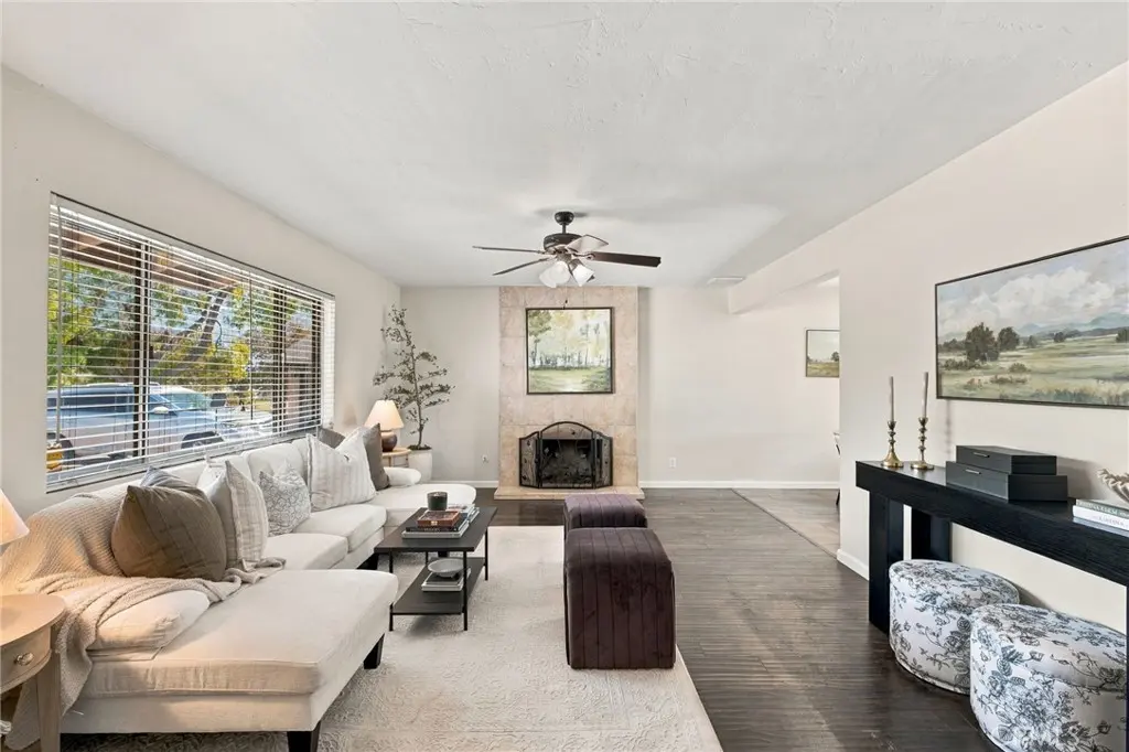 3220 Covina Street, Bakersfield, CA — listing photo 1