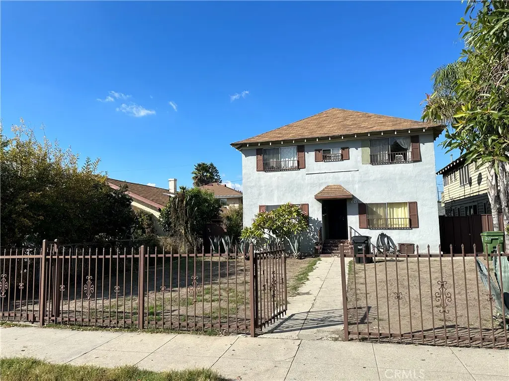 3213 Huron, Los Angeles, CA — listing photo 1