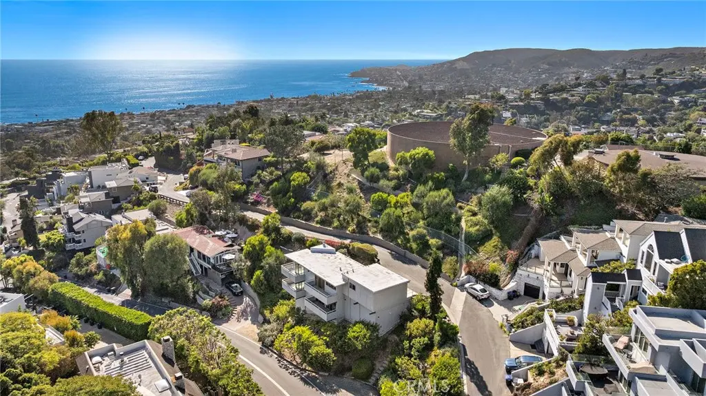 888 Summit Drive, Laguna Beach, CA — listing photo 1