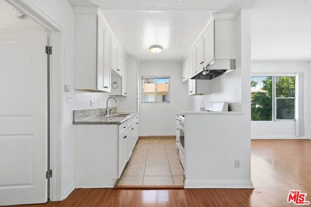 1812 N Gramercy Place 6, Los Angeles, CA — listing photo 1