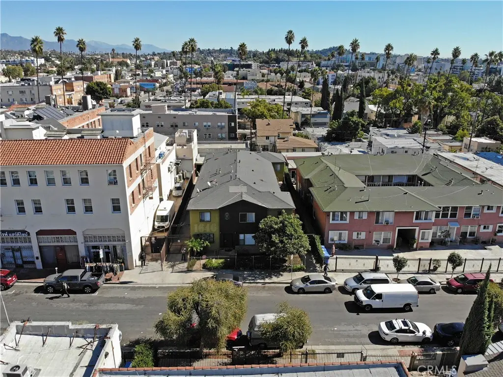 1646 N Harvard, Los Angeles, CA — listing photo 1