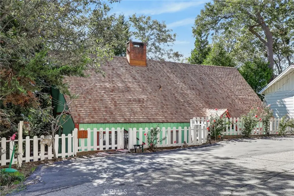 232 Sunset, Lake Arrowhead, CA — listing photo 1