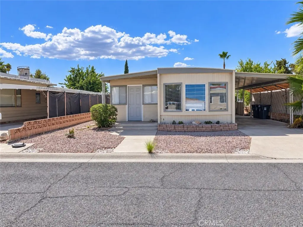 Manufactured On Land for sale at 690 Santa Clara, Hemet, CA featuring 2 beds and 1 bath