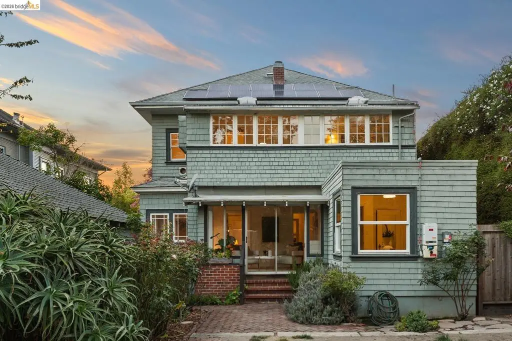 2833 Regent St, Berkeley, CA — listing photo 1