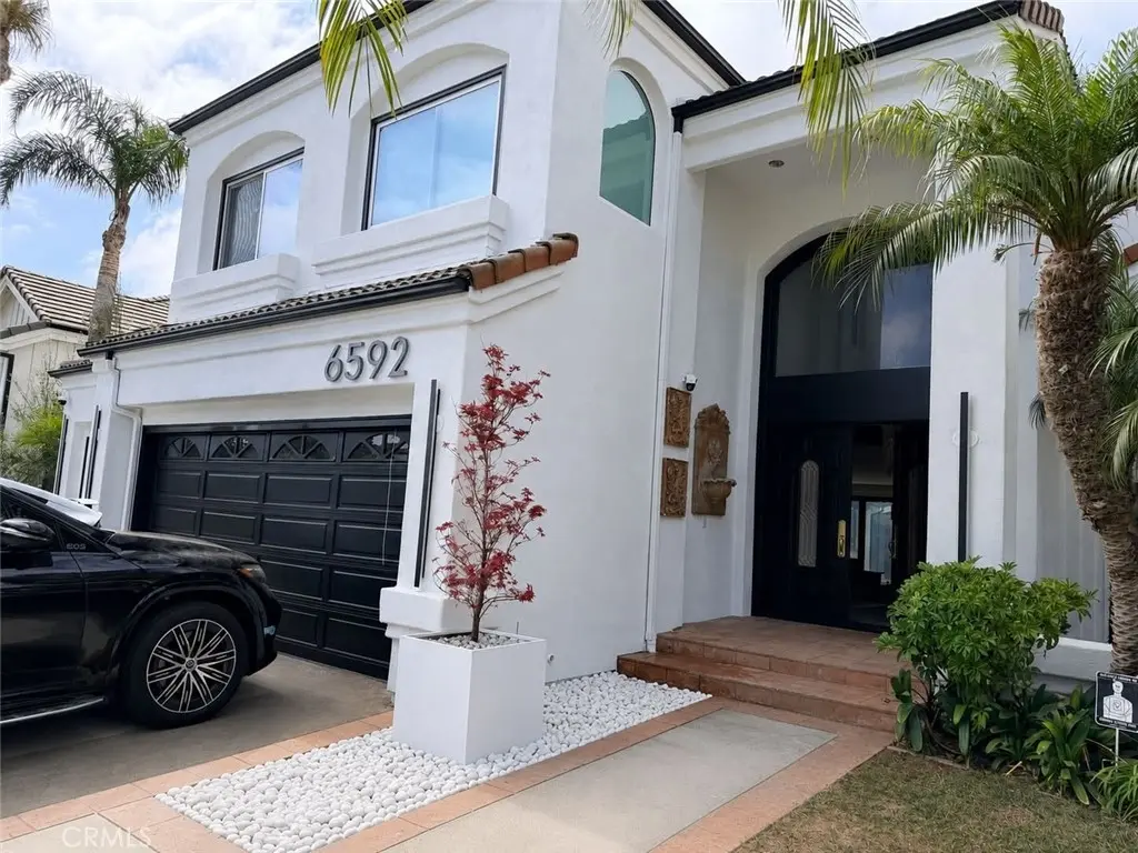 6592 Silverspur Lane, Huntington Beach, CA — listing photo 1