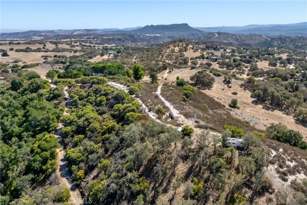 52747 Smith Road, Bradley, CA — listing photo 1
