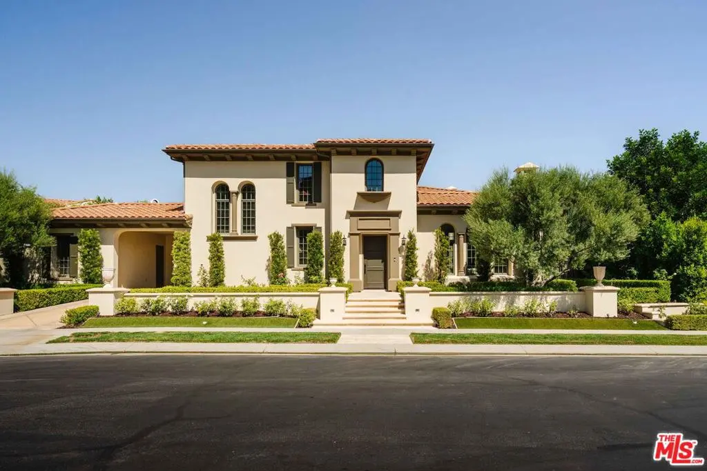 25345 Prado De Naranja, Calabasas, CA — listing photo 1