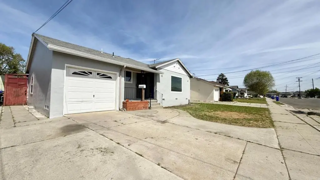 Duplex for sale at 1367 Hubbard Avenue, San Leandro, CA