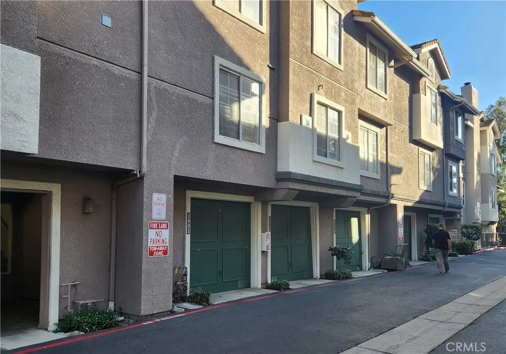 3402 Holly Grove, Westlake Village, CA — listing photo 1