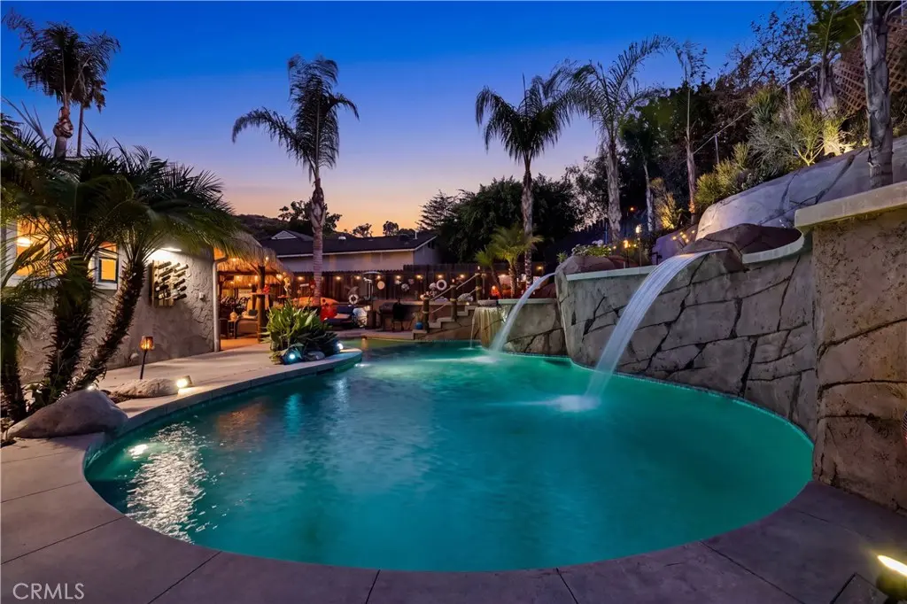 10323 Newhome, Sunland, CA — listing photo 1