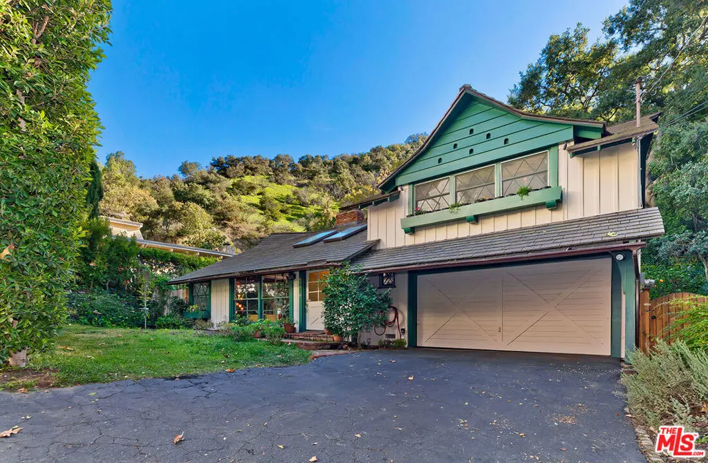 9816 EASTON Drive, Beverly Hills, CA — listing photo 1