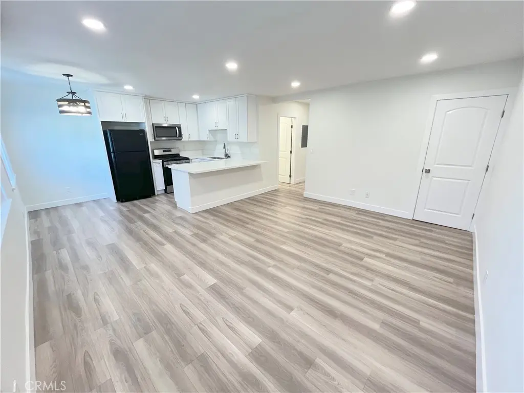 4419 Pennsylvania 10, La Crescenta, CA — listing photo 1
