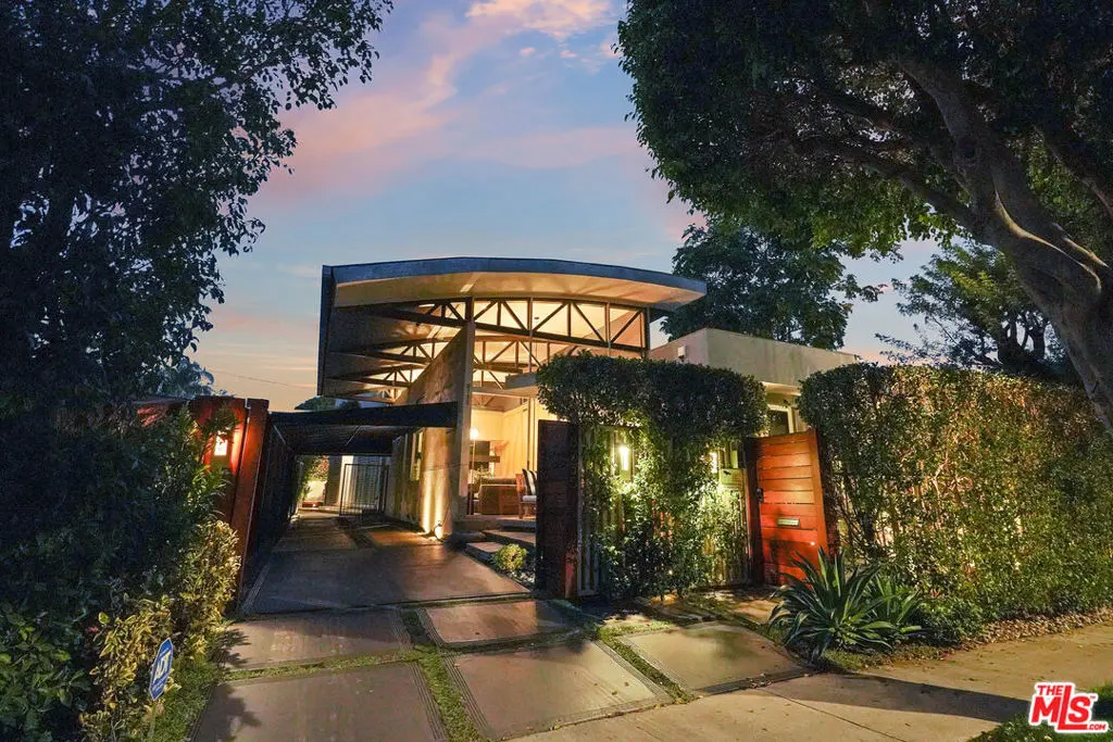 Single Family Residence for rent at 8735 Dorrington Avenue, West Hollywood, CA featuring 4 beds and 4 baths