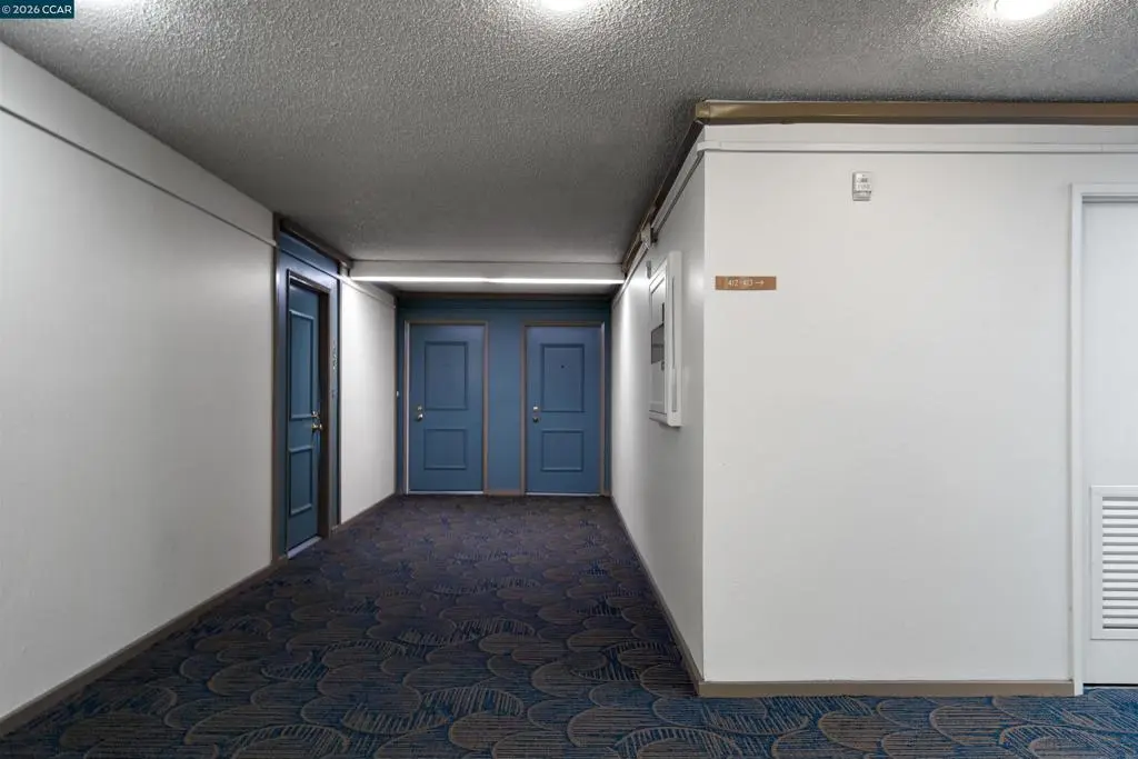 330 N Civic Dr 410, Walnut Creek, CA — listing photo 1