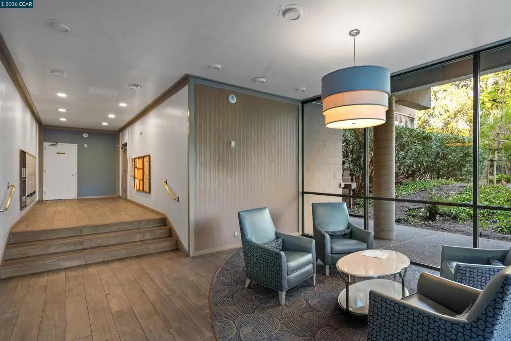 460 N Civic Dr 208, Walnut Creek, CA — listing photo 1
