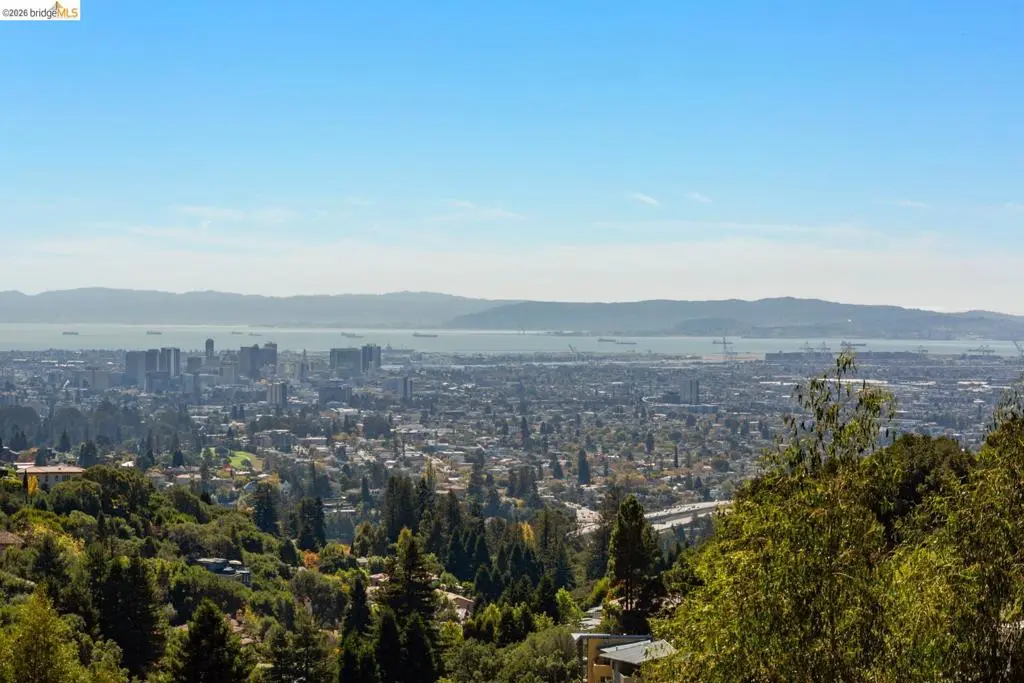 590 Gravatt Dr, Berkeley, CA — listing photo 1