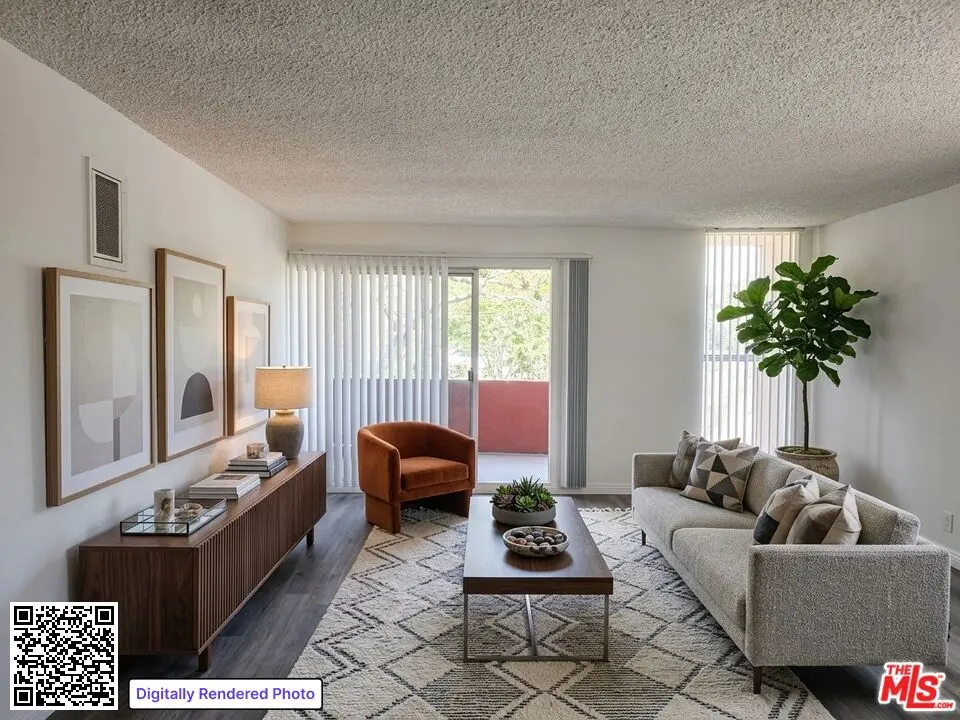 1208 W Adams Boulevard 7, Los Angeles, CA — listing photo 1