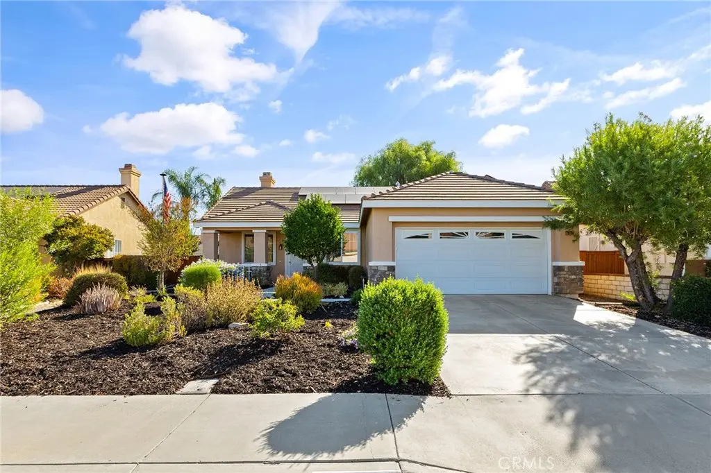 Single Family Residence for sale at 26784 Hull, Menifee, CA featuring 3 beds and 2 baths
