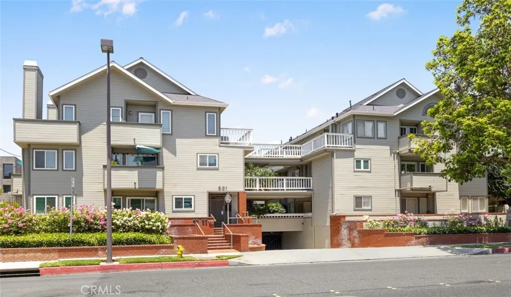 961 E California Boulevard 327, Pasadena, CA — listing photo 1