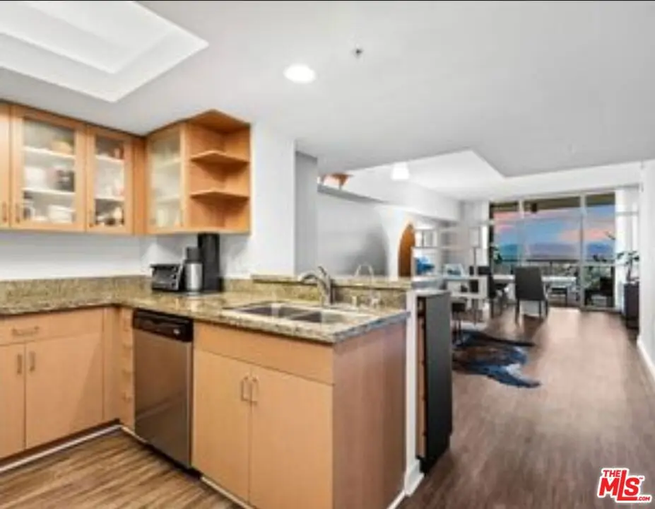 13700 Marina Pointe Drive 1210, Marina Del Rey, CA — listing photo 1