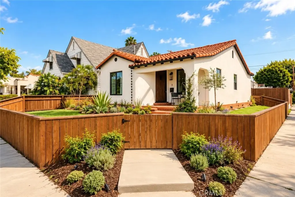 3300 Thelma, Los Angeles, CA — listing photo 1