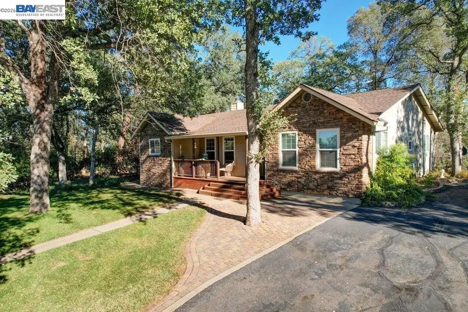19650 Russell, Cottonwood, CA — listing photo 1