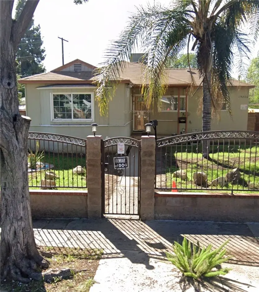 19204 Vanowen, Reseda, CA — listing photo 1