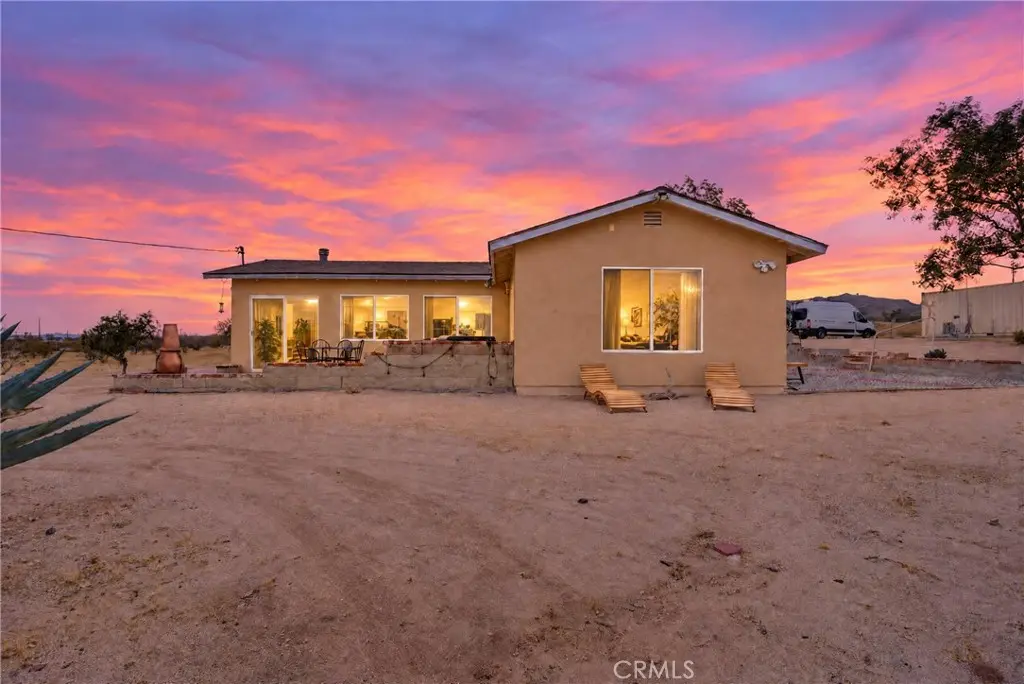 2822 Cherokee, Landers, CA — listing photo 1