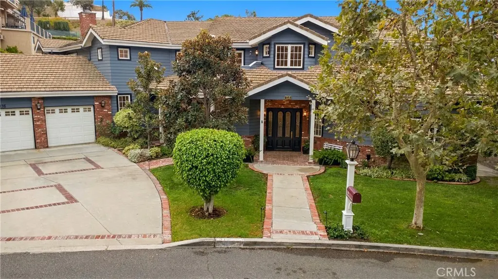 116 Country Club, Burbank, CA — listing photo 1
