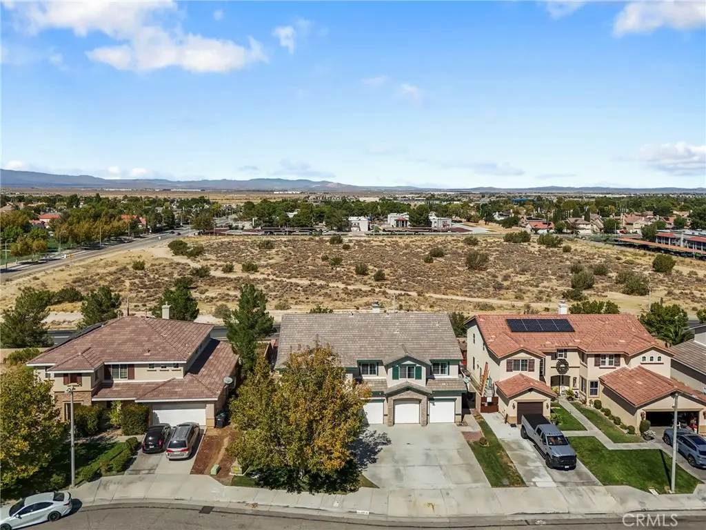 3317 Vahn Lane, Lancaster, CA — listing photo 1