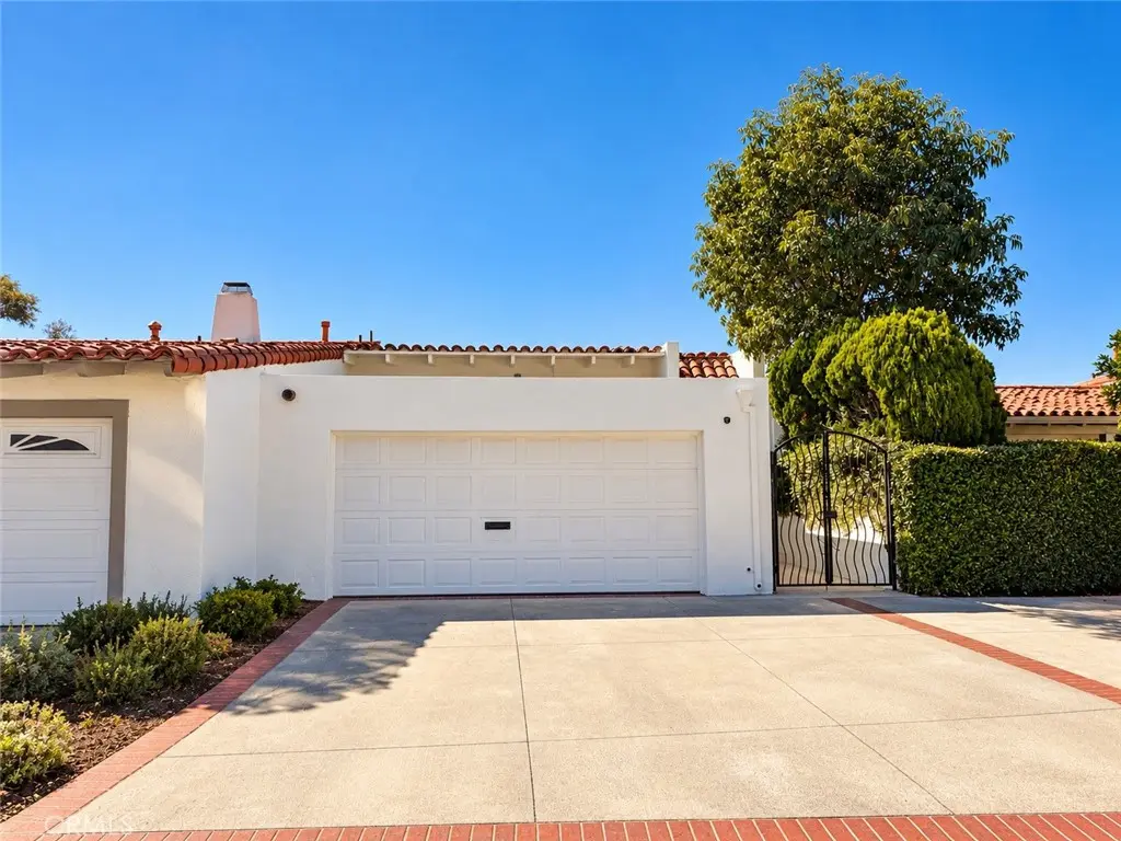635 Vista Bonita, Newport Beach, CA — listing photo 1