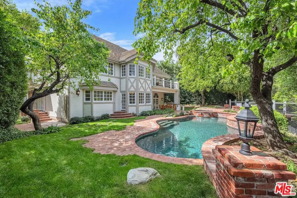 3225 Iredell Lane, Studio City, CA — listing photo 1