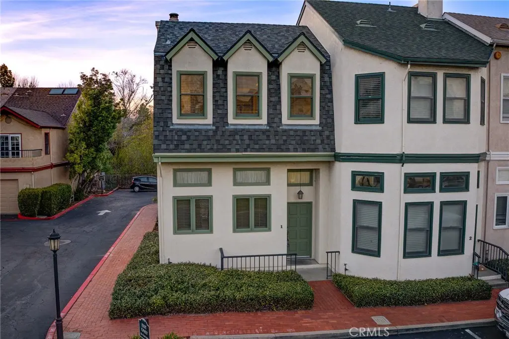 1106 Oceanaire 1, San Luis Obispo, CA — listing photo 1