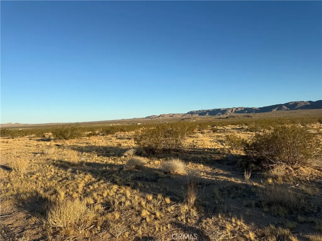 2 Swanee Road, Lucerne Valley, CA — listing photo 1