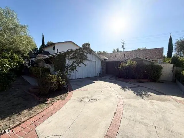 5213 Don Pio Drive, Los Angeles, CA — listing photo 1
