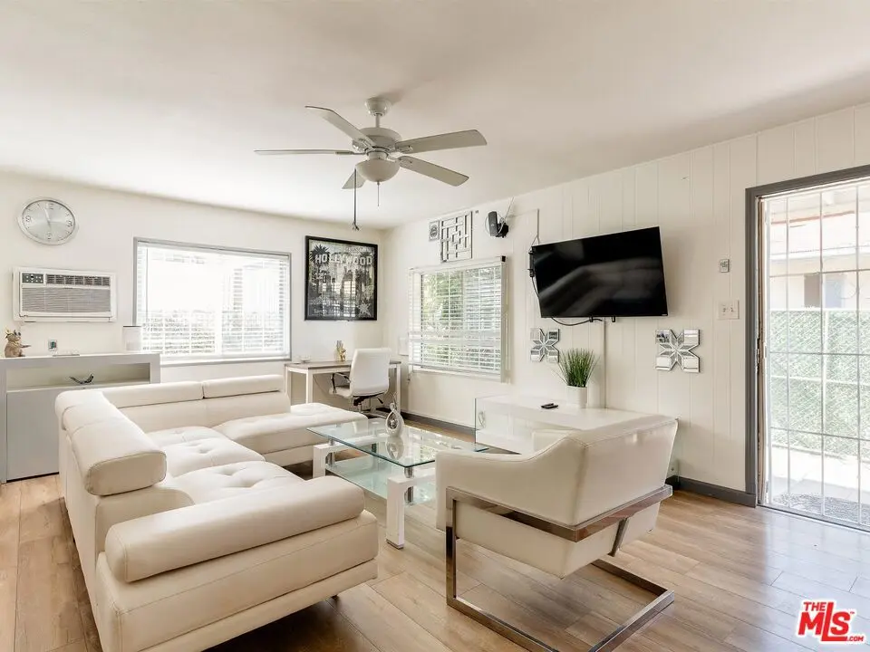 138 S Madison Avenue, Los Angeles, CA — listing photo 1