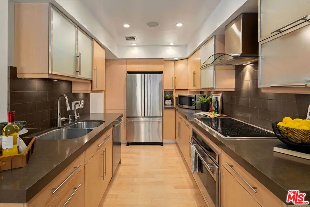1221 N Kings Road 307, West Hollywood, CA — listing photo 1
